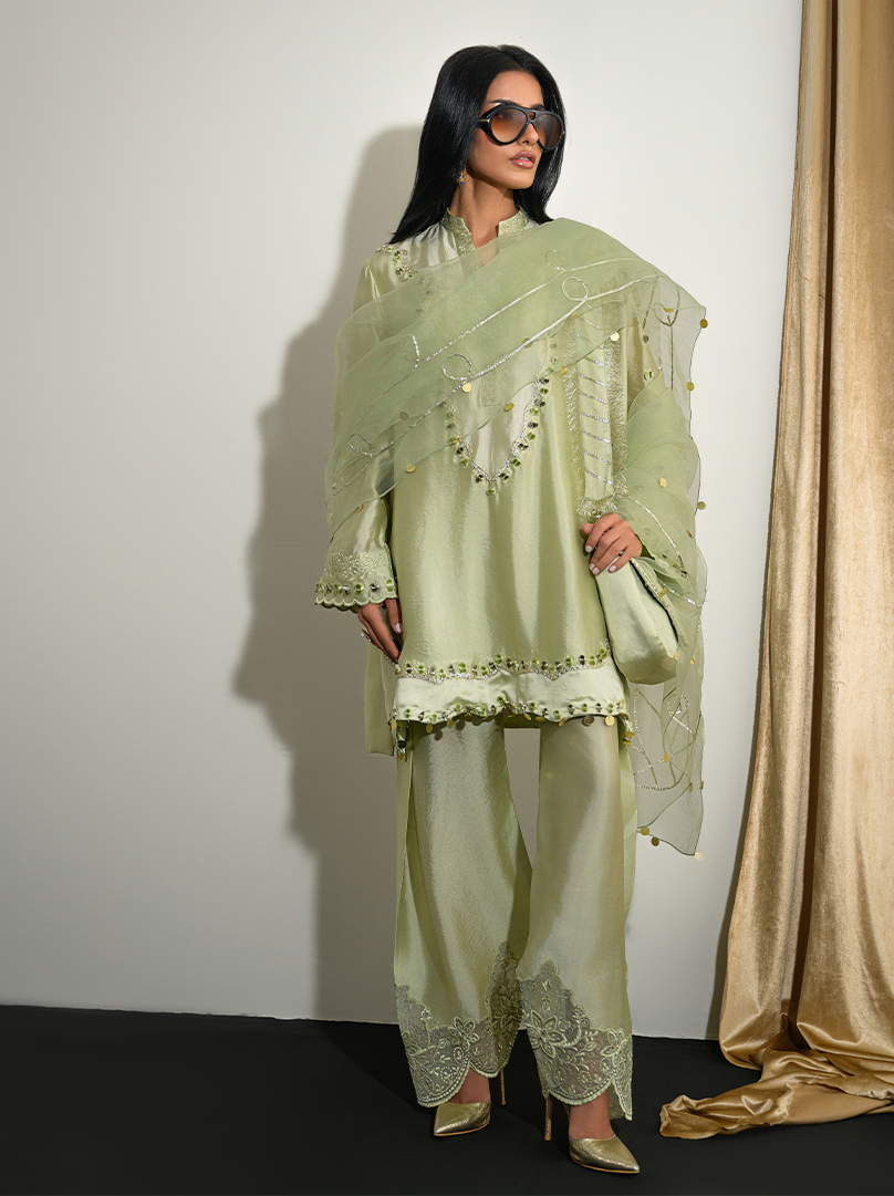 The Palm Chic Suit