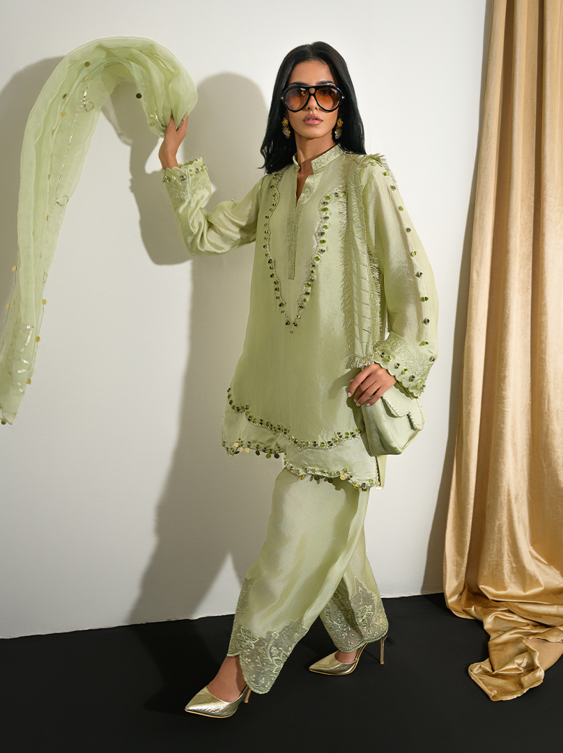 The Palm Chic Suit