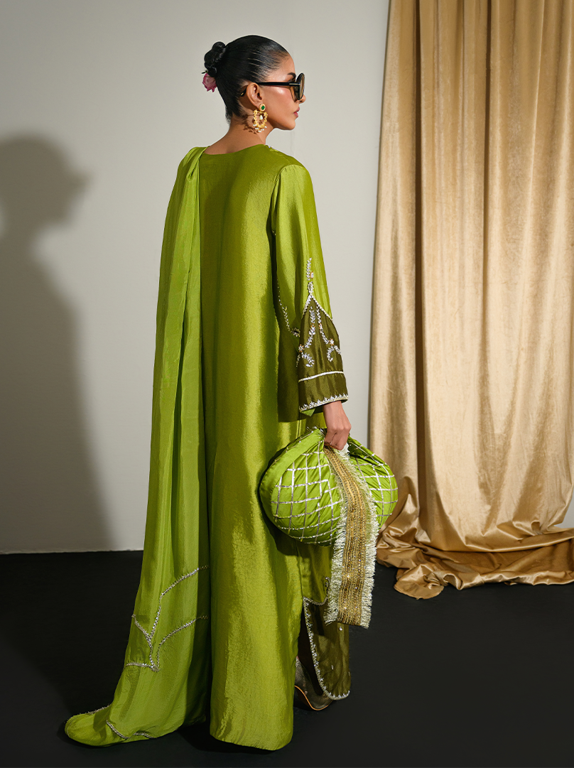 The AMNA Kaftan